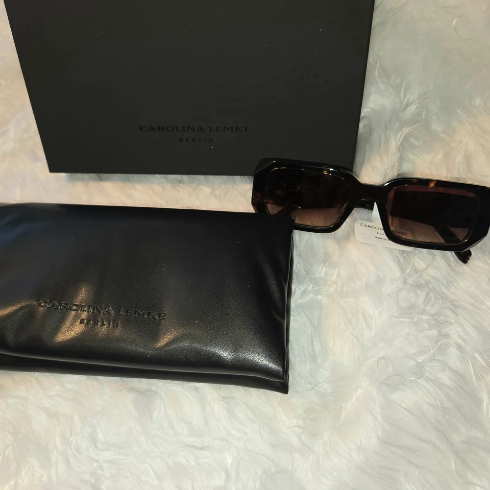 Carolina Lemke Berlin Womens Sapphire Demi Sunglasses - Brown Gradient Lenses